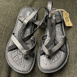 Born Taj Flat Sandal